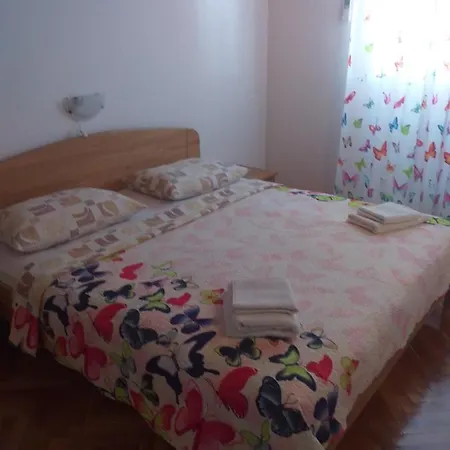 Silvia Vendégház Rab Town