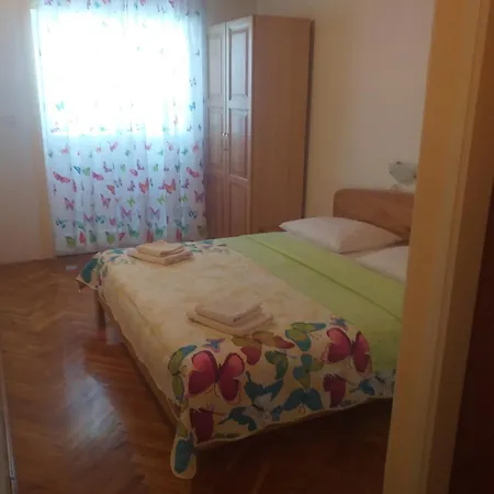 Silvia 3* Rab Town