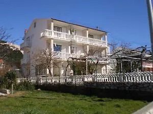 Guest house Silvia 3*